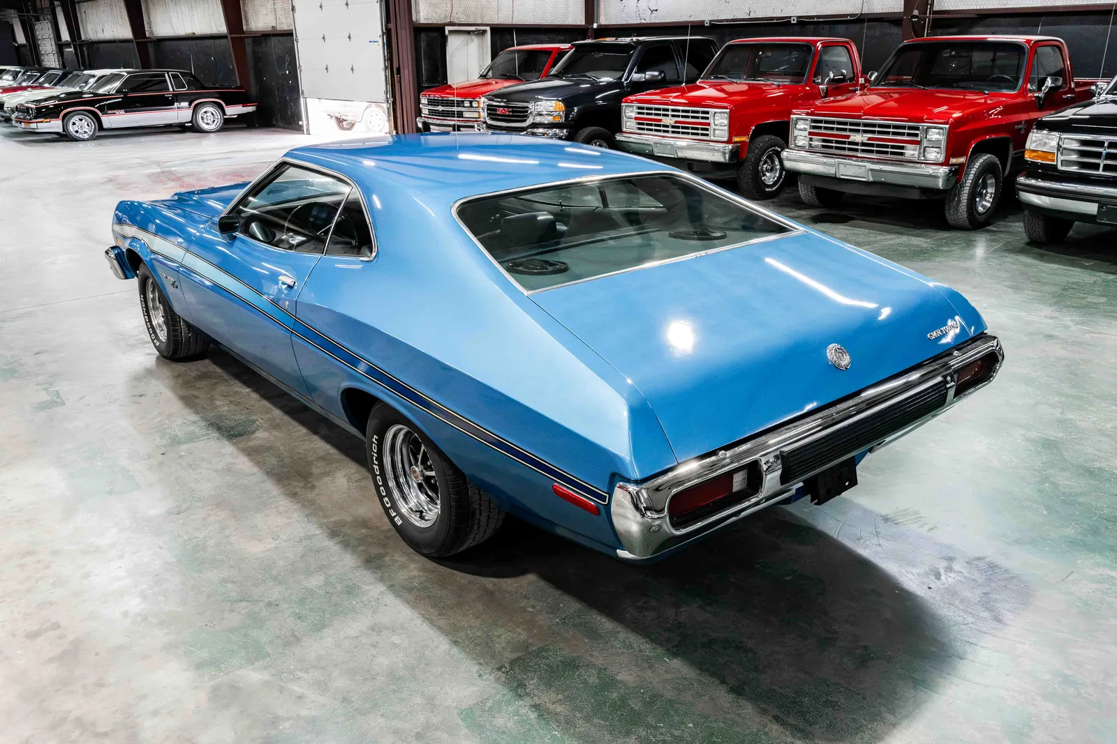 1973-Ford-Torino-Blue Glow Poly-331388-35.jpg